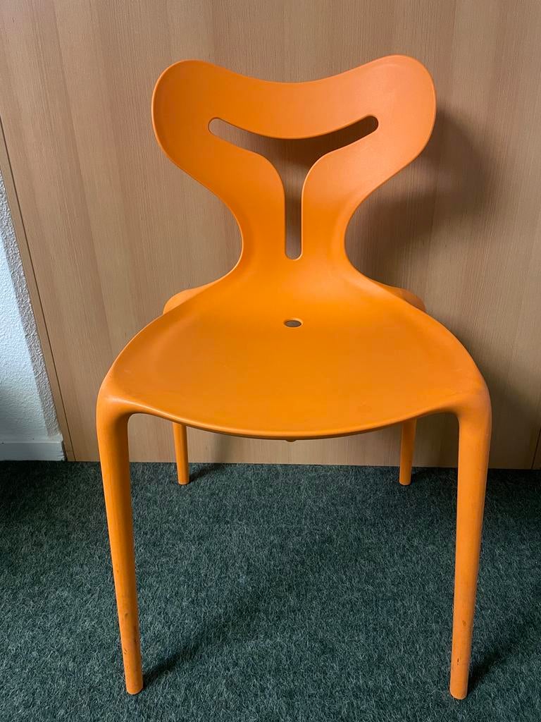 12x Area51 Calligars stapelbare stoelen!, Kunststof, Overige kleuren, Ophalen of Verzenden, Zo goed als nieuw