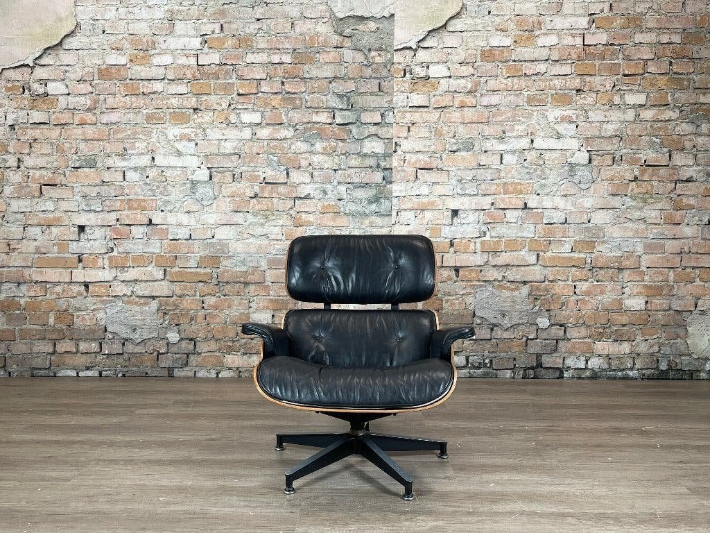 Herman Miller Eames Lounge Chair – Zwart | C. & R. Eames, Huis en Inrichting, Design, 75 tot 100 cm, Zo goed als nieuw, 75 tot 100 cm