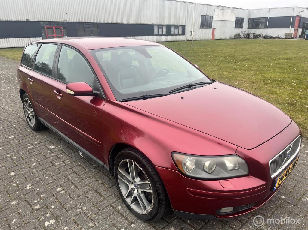 Volvo V50 2.5 T5 Summum Automaat / Airco / Leder / Cruise /, Auto's, Volvo, Gebruikt, 2521 cc, Onderhoudsboekje, 220 pk