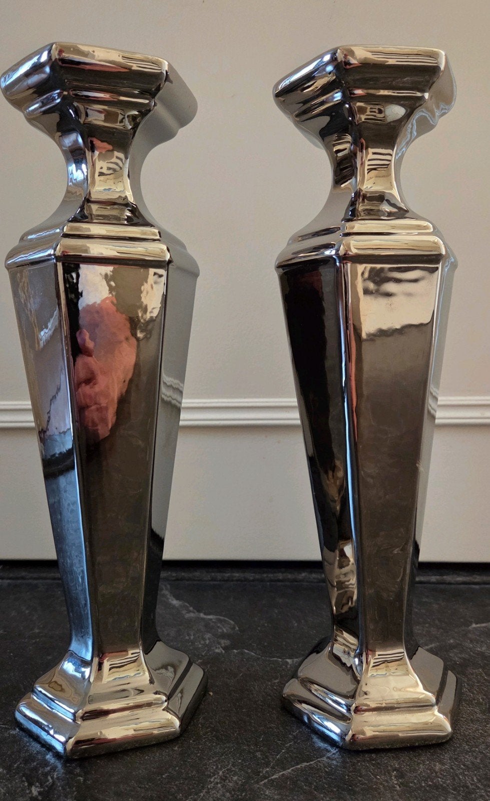 Set van 2 zilverkleurige kitscherige kandelaars, Huis en Inrichting, 31 cm, Gebruikt, Overige merken, Ophalen of Verzenden