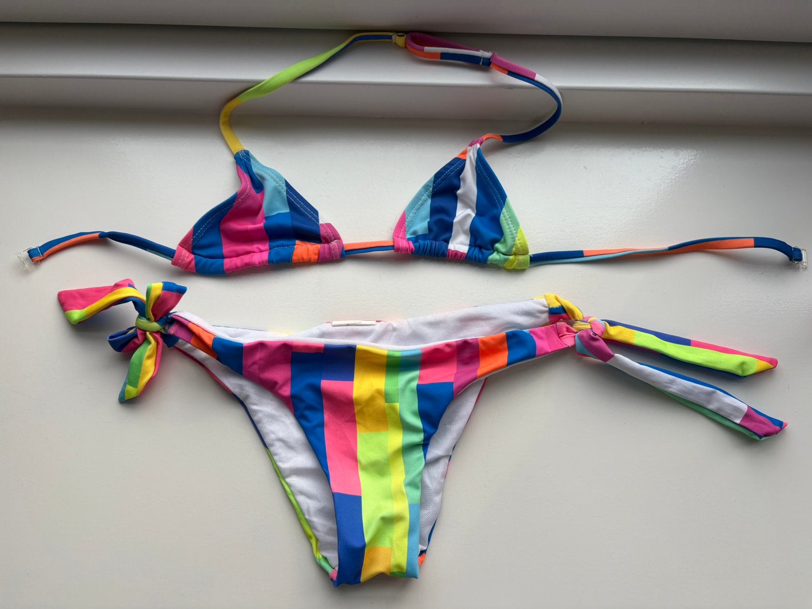 Bikini roze blauw groen geel Spaans merk maat 116, Kinderen en Baby's, Ophalen of Verzenden, Zo goed als nieuw, Meisje, Sport- of Zwemkleding