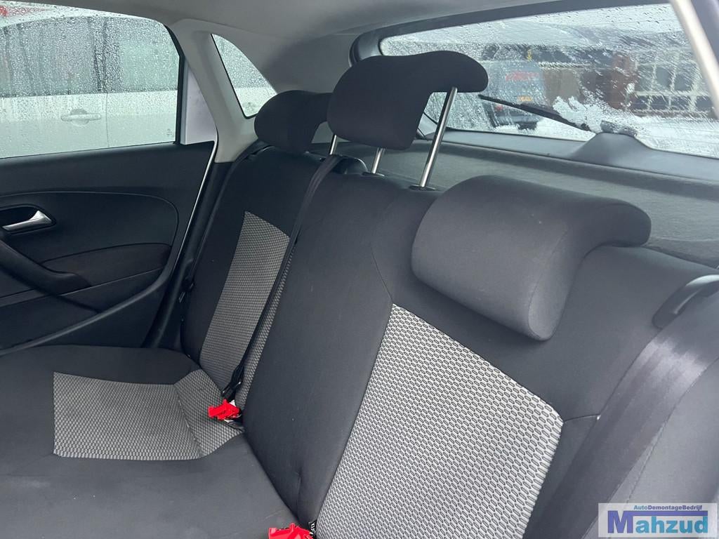 VW POLO 6R Stof interieur stoel bank deurpaneel 2009-2013, Auto-onderdelen, Gebruikt, Volkswagen, Volkswagen AG, Berliner Ring 2
38440  Wolfsburg, DE