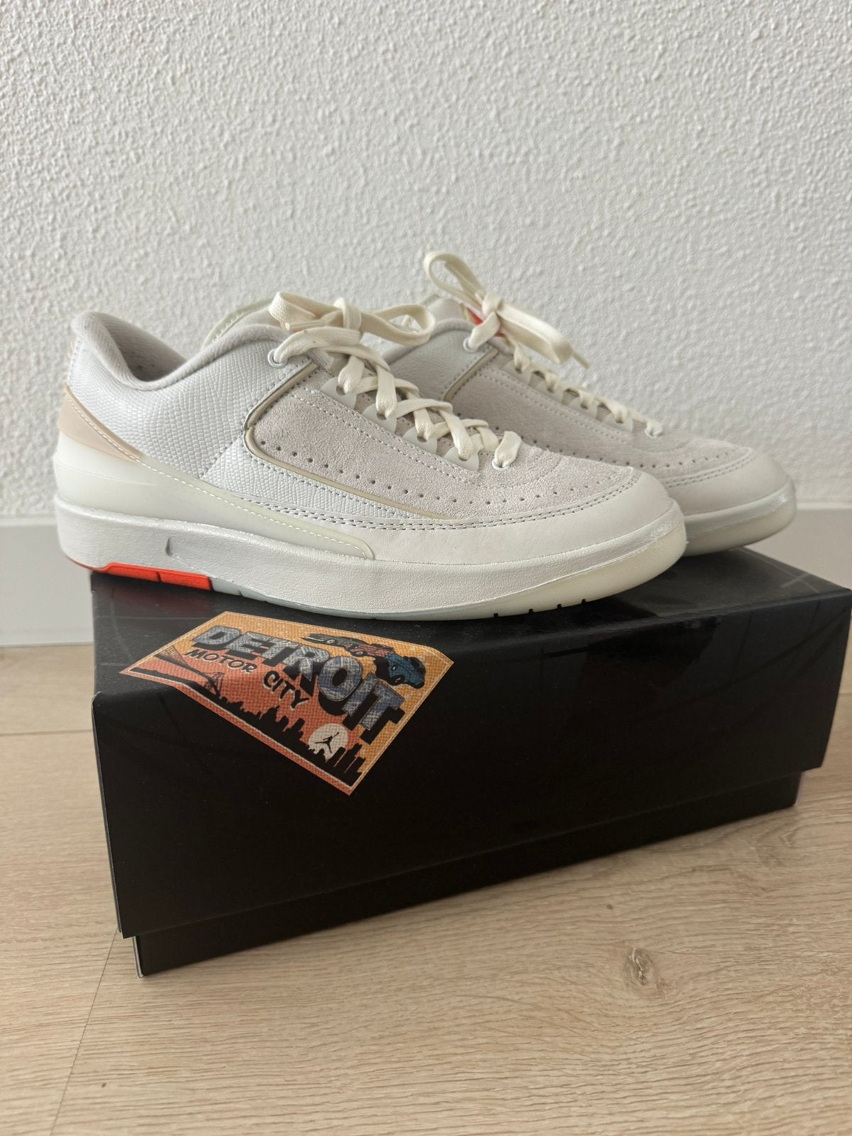 Nike air jordan 2 retro shelflife 40,5, Ophalen of Verzenden, Zo goed als nieuw