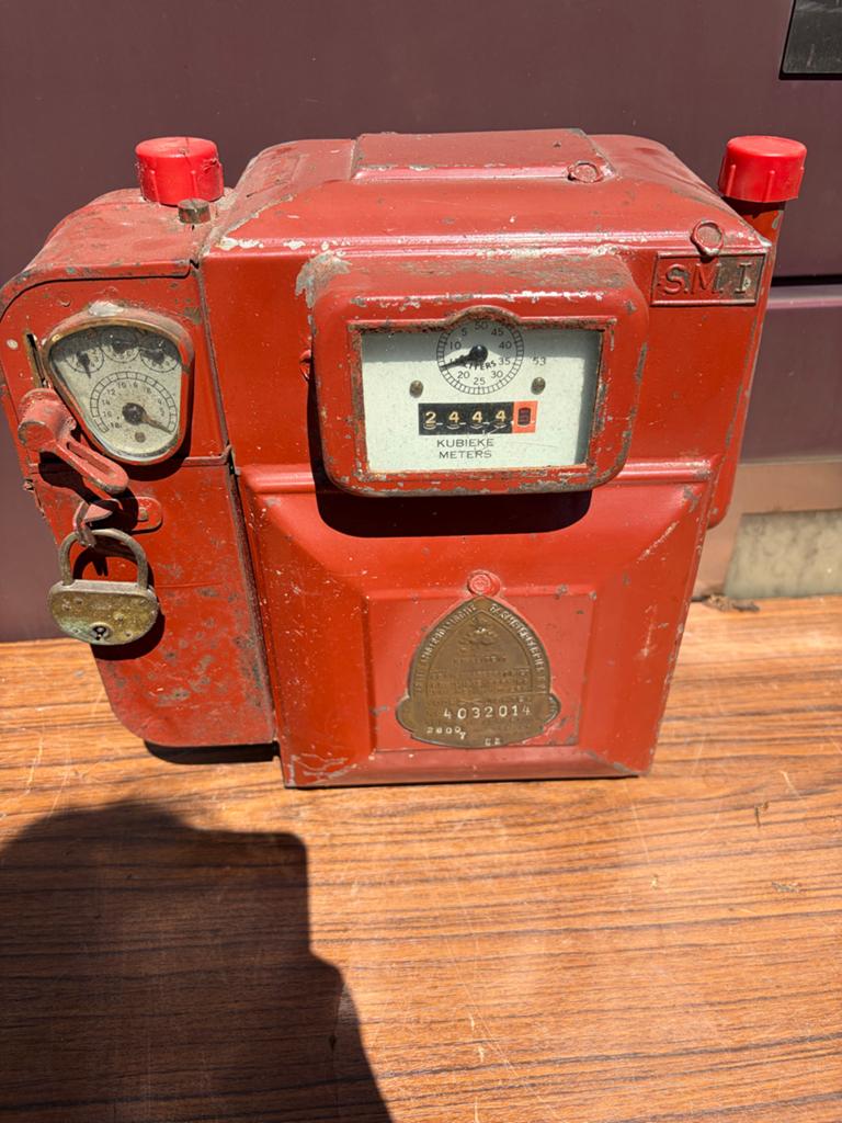 Antieke gasmeter - Eerste Amsterdamse Gasmeterfabriek, Ophalen