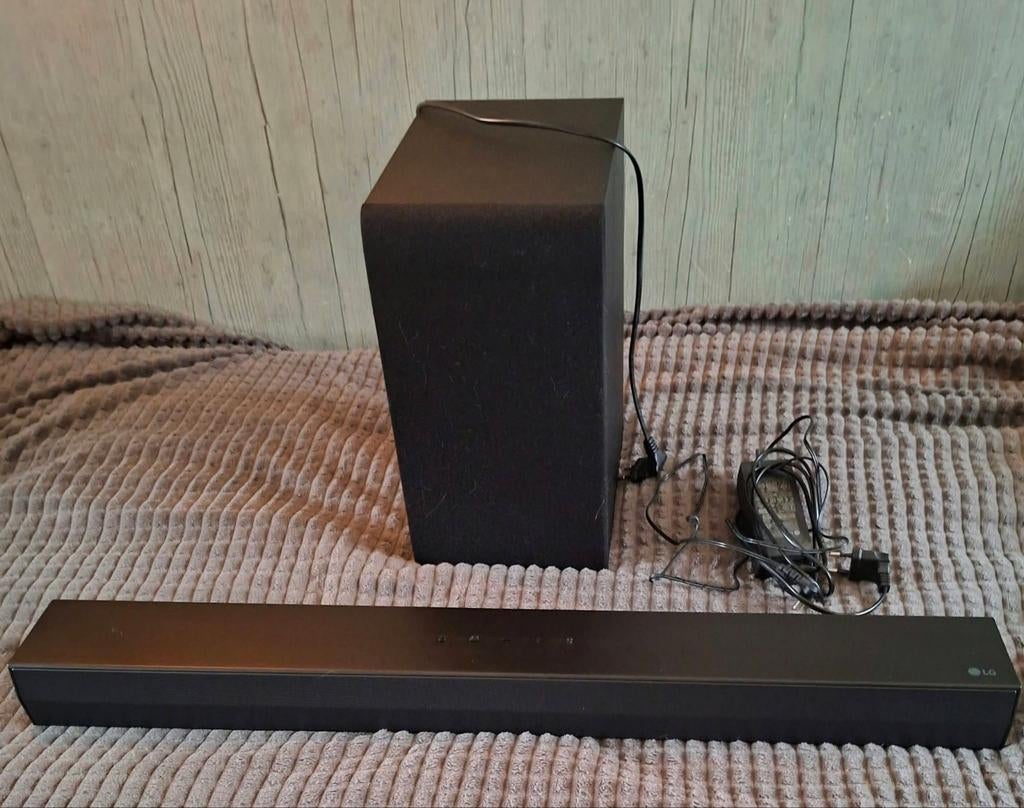 Te koop LG DS40T Soundbar met Subwoofer, Ophalen