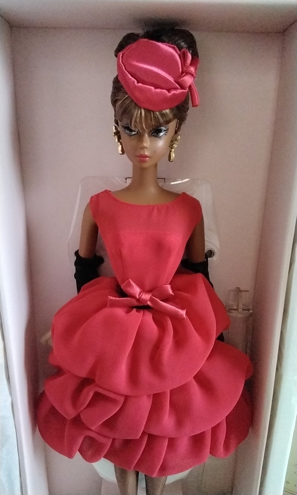 Barbie silkstone  Fashion Model Collection Little Red Dress, Verzamelen, Poppen, Ophalen of Verzenden, Nieuw, Fashion Doll