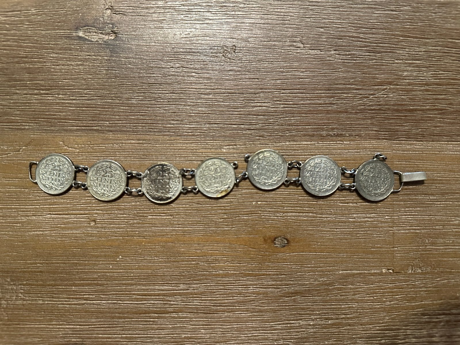 Vintage Wilhelmina kwartje armband - zilverkleurig, Ophalen of Verzenden, Gebruikt, Zilver
