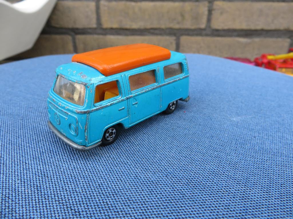 Matchbox No 23 Volkswagen Transporter Type 2 CAMPER, Hobby en Vrije tijd, Modelauto's | Overige schalen, Ophalen of Verzenden