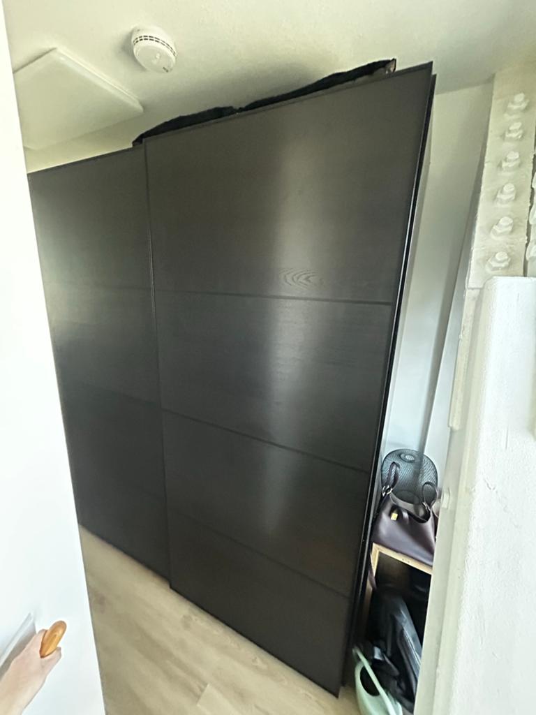 Ikea Pax - Donkerbruine kledingkast met schuifdeuren, Ophalen, Gebruikt, 200 cm of meer, 150 tot 200 cm