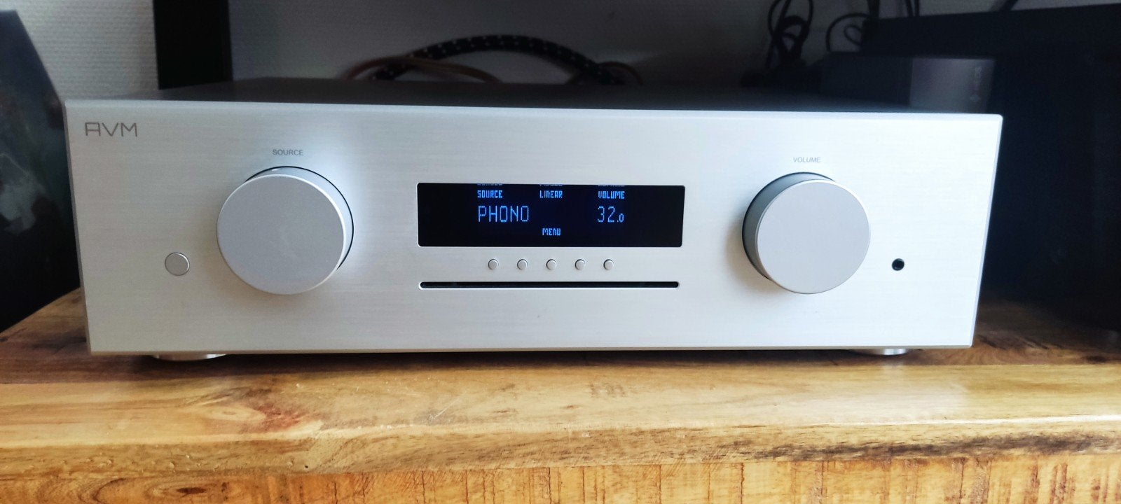 AVM C9 all in one., Audio, Tv en Foto, Zo goed als nieuw, 120 watt of meer, Stereo, Ophalen
