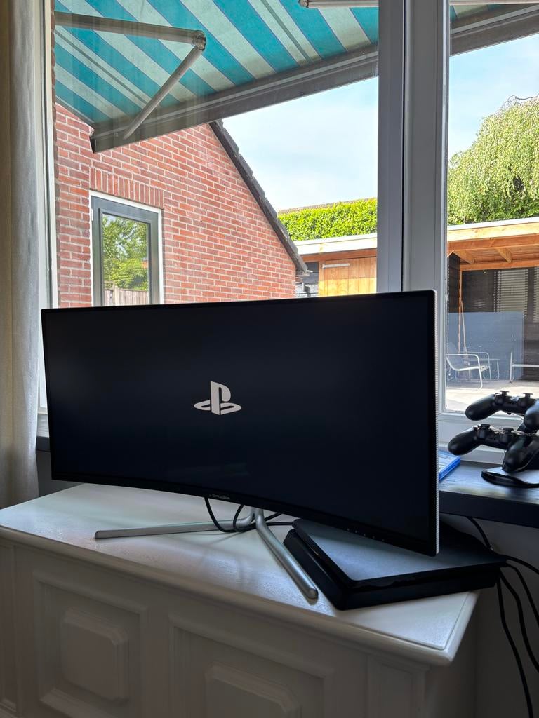 PlayStation 4 Slim met monitor en headset, Ophalen, Zo goed als nieuw