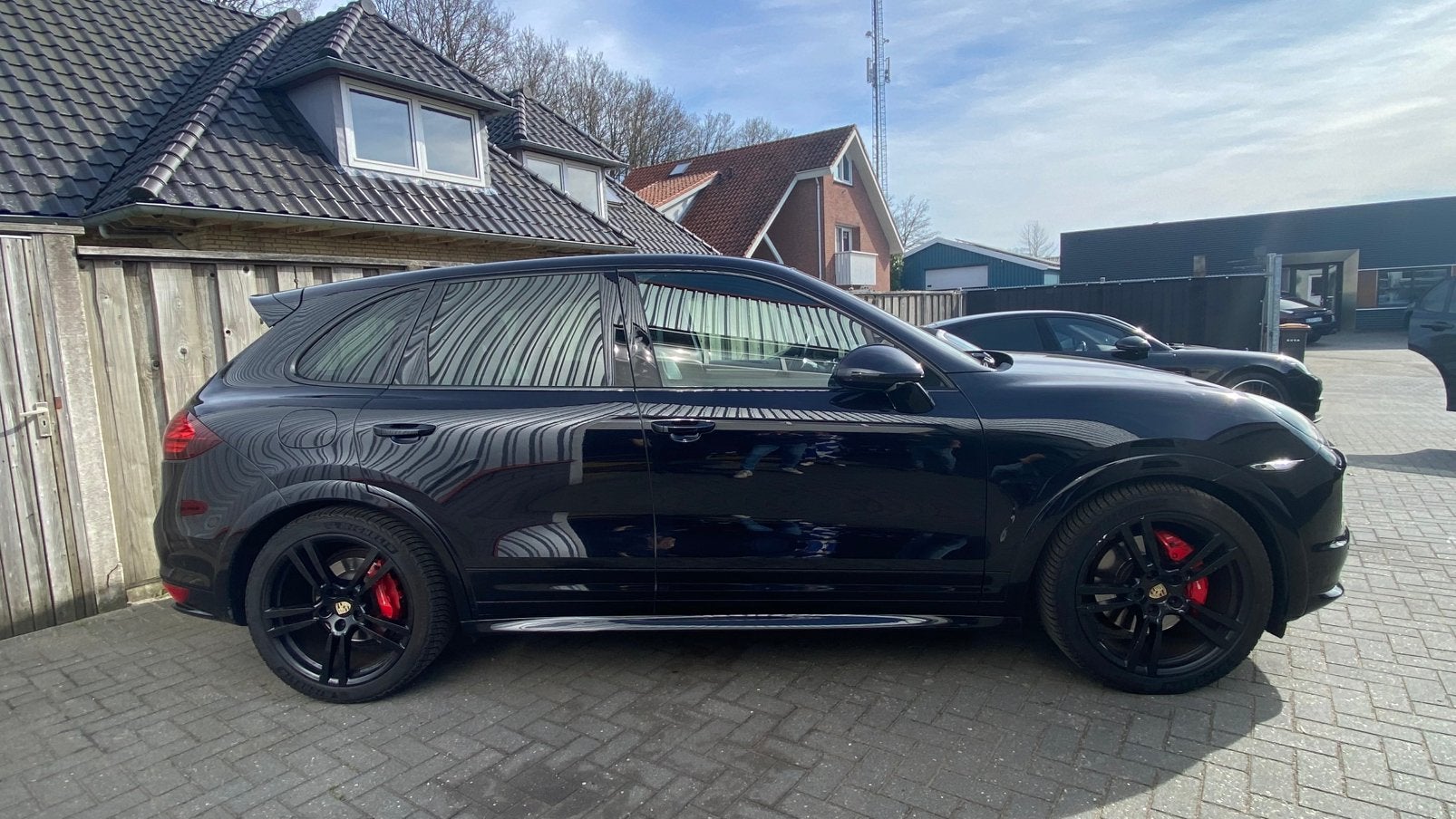 Porsche Cayenne 4.8 GTS Tiptronic S 2012 Zwart, Auto's, Automaat, Cayenne, 8 cilinders, 138 €/maand
