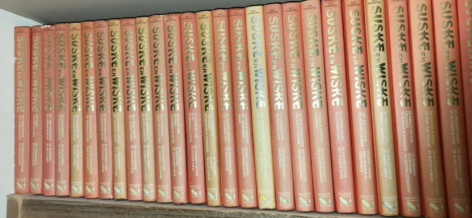 Suske en wiske verzamelbundel, 54 stuks lecturama, in 1 koop, Boeken, Meerdere stripboeken, Ophalen, Gelezen