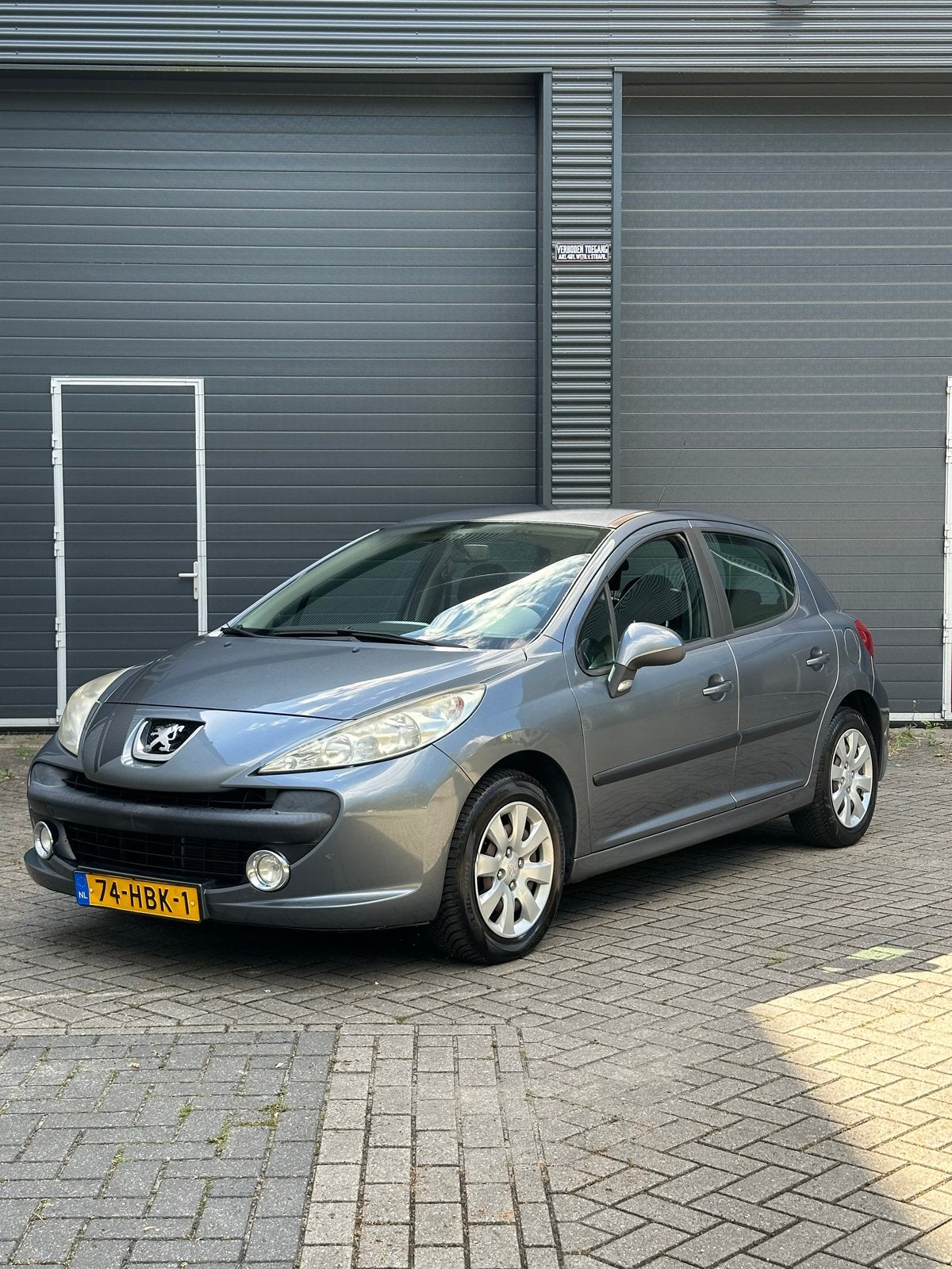 Peugeot 207 1.6 VTI 16V 5DR 2008 Grijs ( NAP ), Auto's, Voorwielaandrijving, 4 cilinders, Origineel Nederlands, 1175 kg