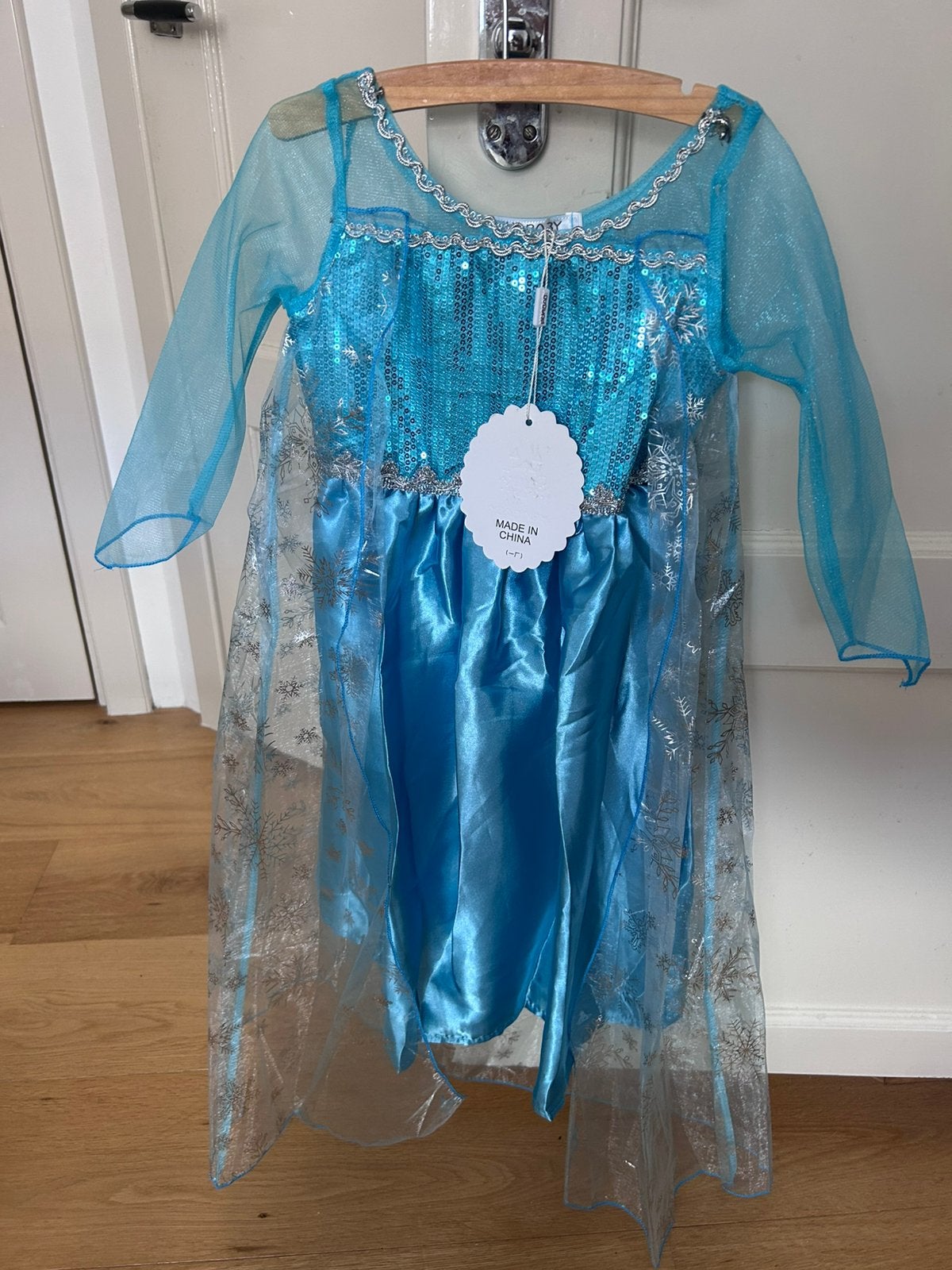 Nieuw Frozen / Elsa jurkje, Ophalen of Verzenden, Zo goed als nieuw, 110 t/m 116, Meisje
