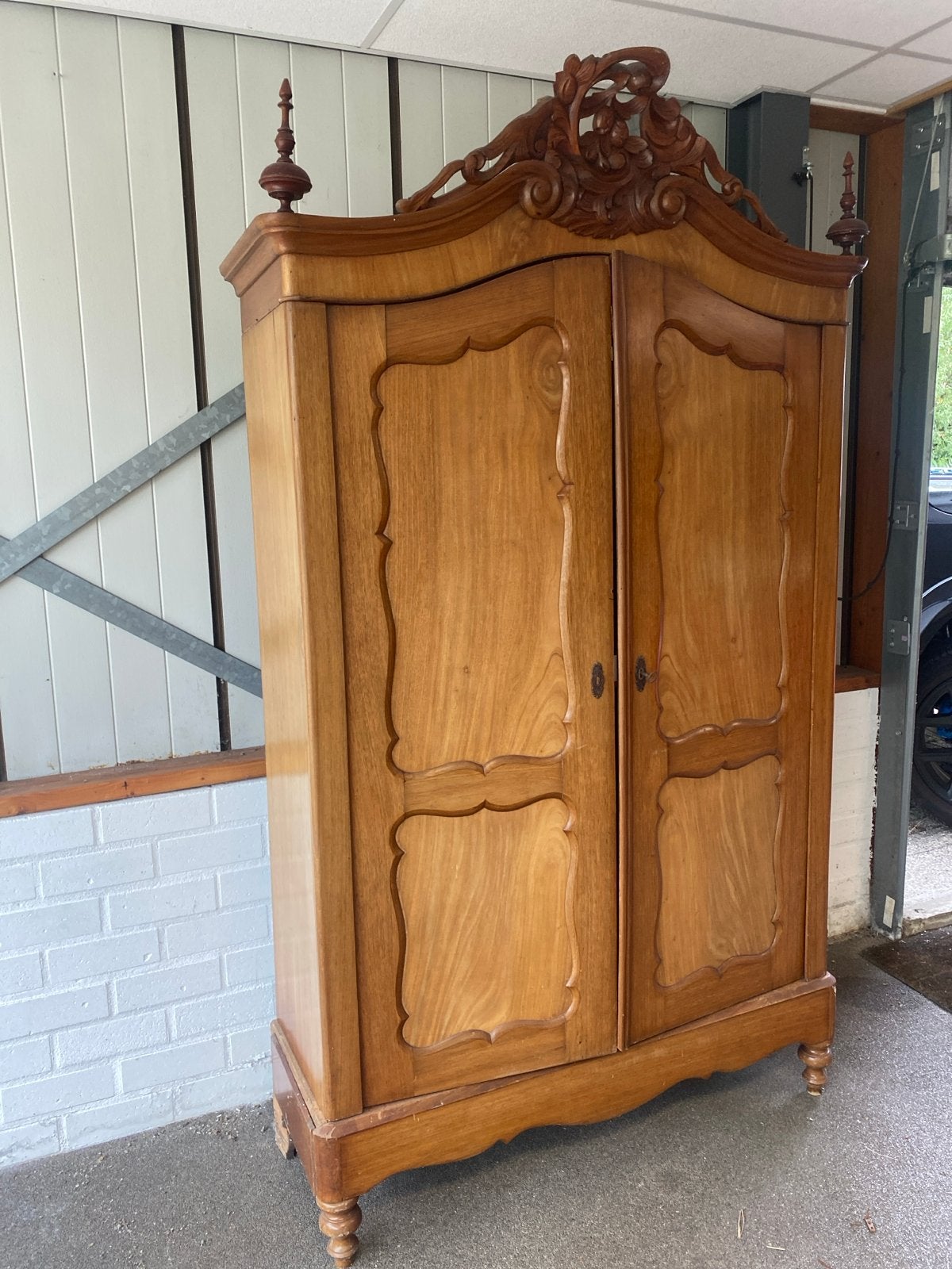 Antieke mahonie houten kuifkast, Ophalen