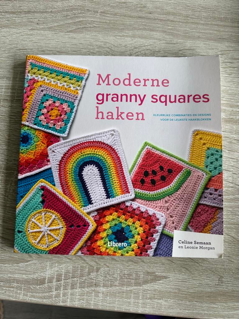 Moderne granny squares haken - Boek, Ophalen of Verzenden, Nieuw, Haken, Patroon of Boek