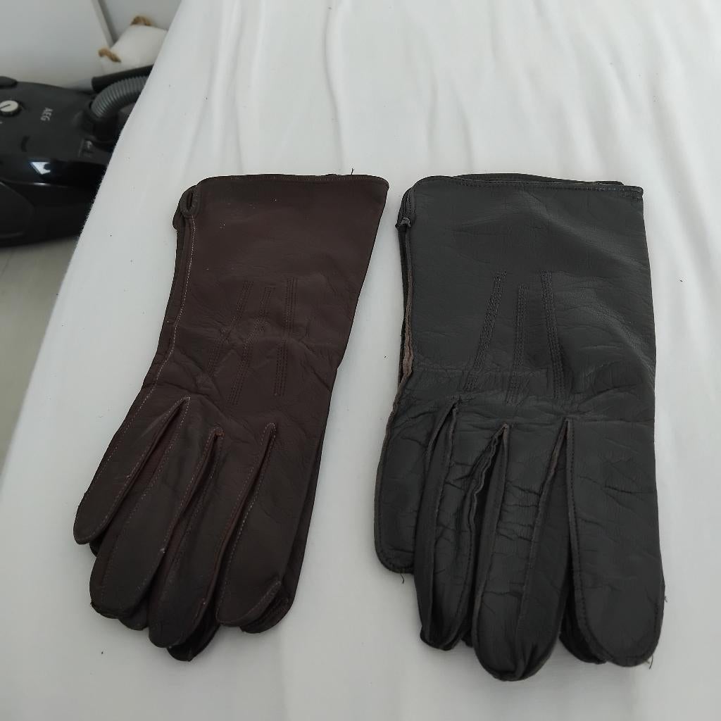 2X PAAR LEREN HANDSCHOENEN, Verzamelen, Militaria | Algemeen, Ophalen of Verzenden, Landmacht, Nederland, Kleding of Schoenen
