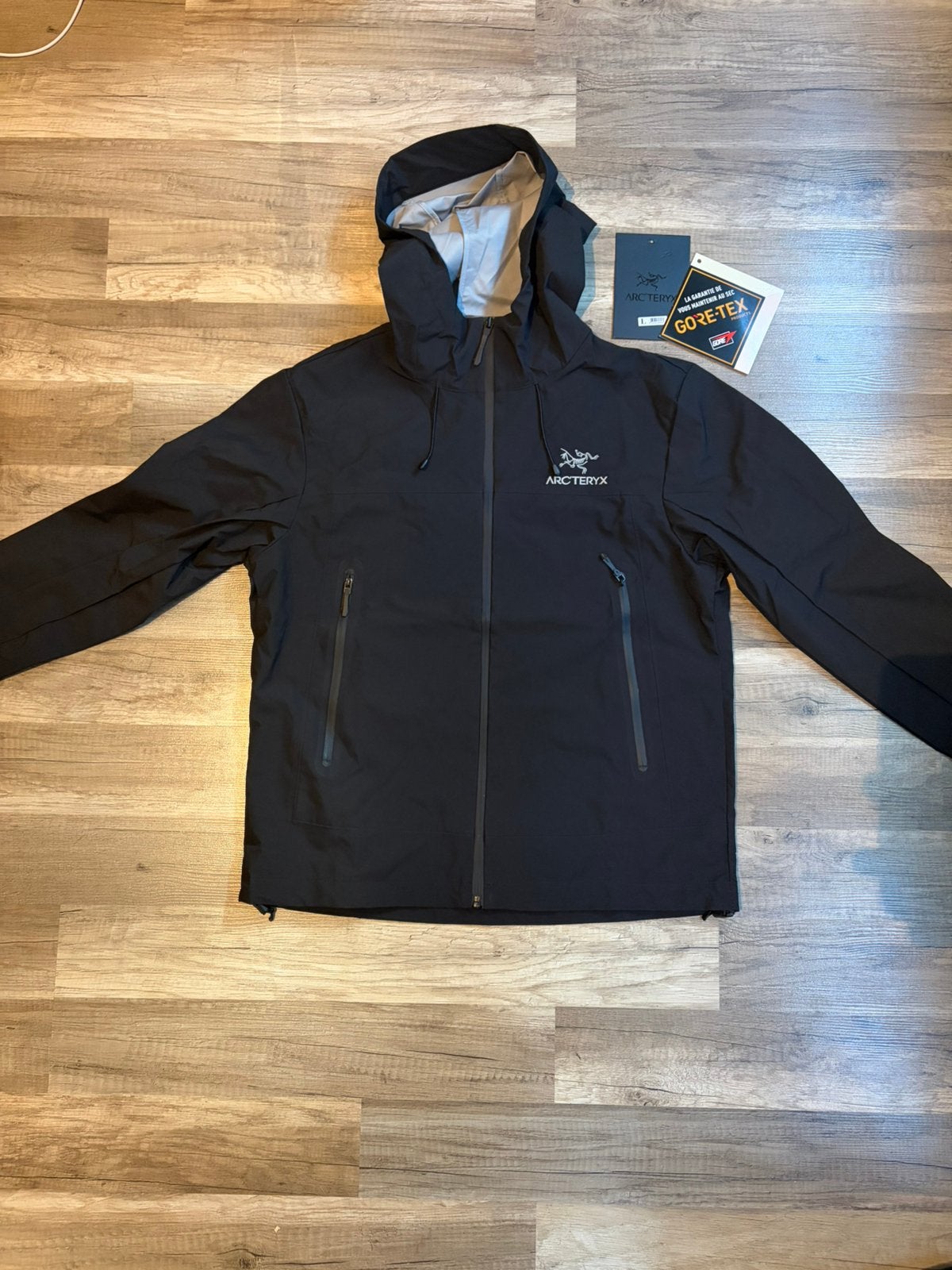 Arc’teryx windjacket, Ophalen of Verzenden, Nieuw, Maat 48/50 (M), Zwart