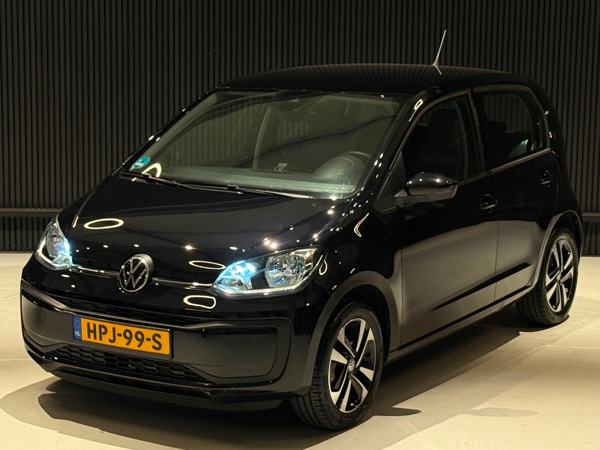 Volkswagen UP! 1.0 |Airco|Lijn-Assist|Elektrische Ramen|Blue, Dealer onderhouden, Gebruikt, 4 stoelen, Bedrijf