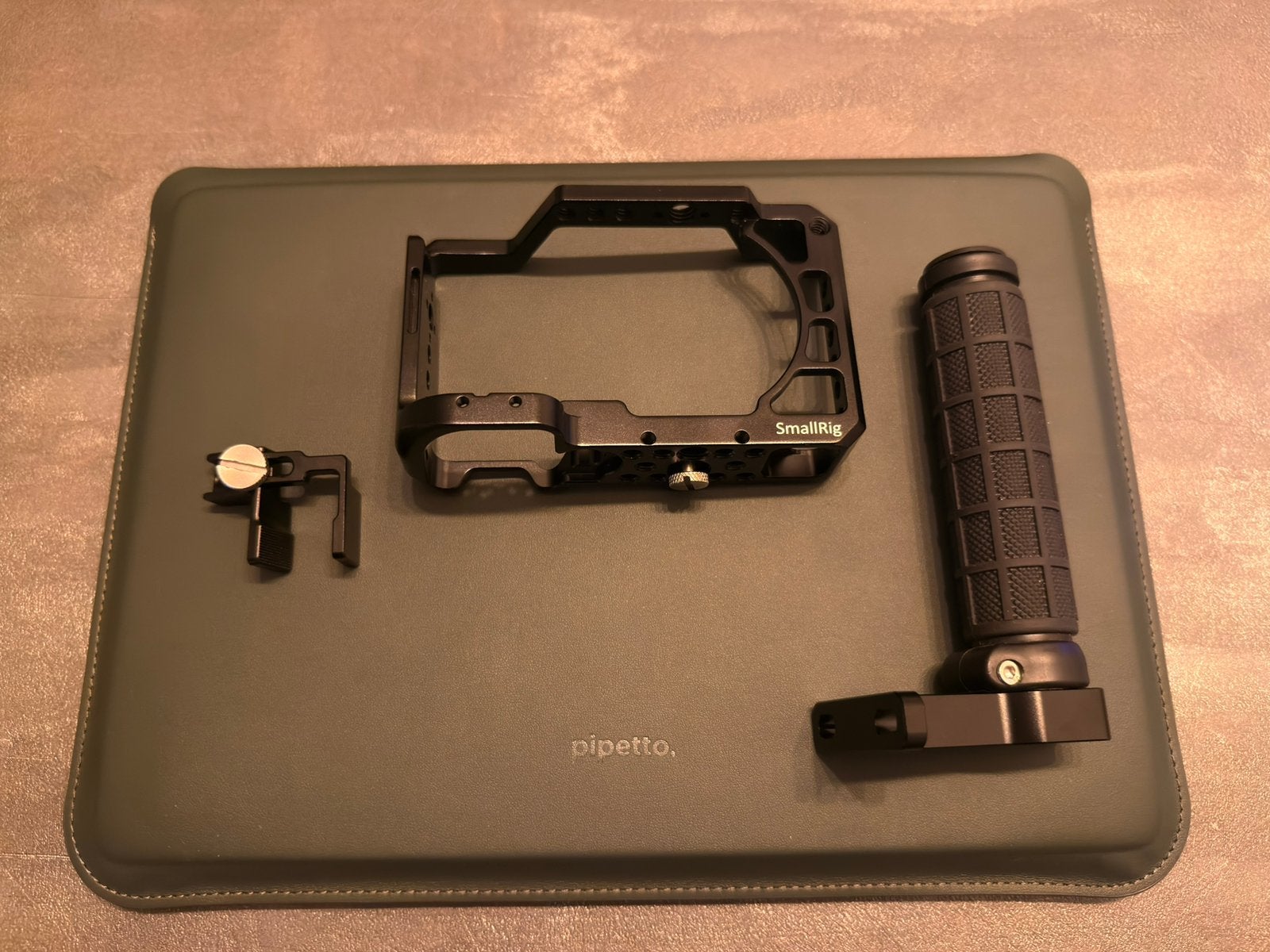 SmallRig cage voor Sony A6500 / A6400 / A6300 / A6100, Ophalen of Verzenden, Zo goed als nieuw