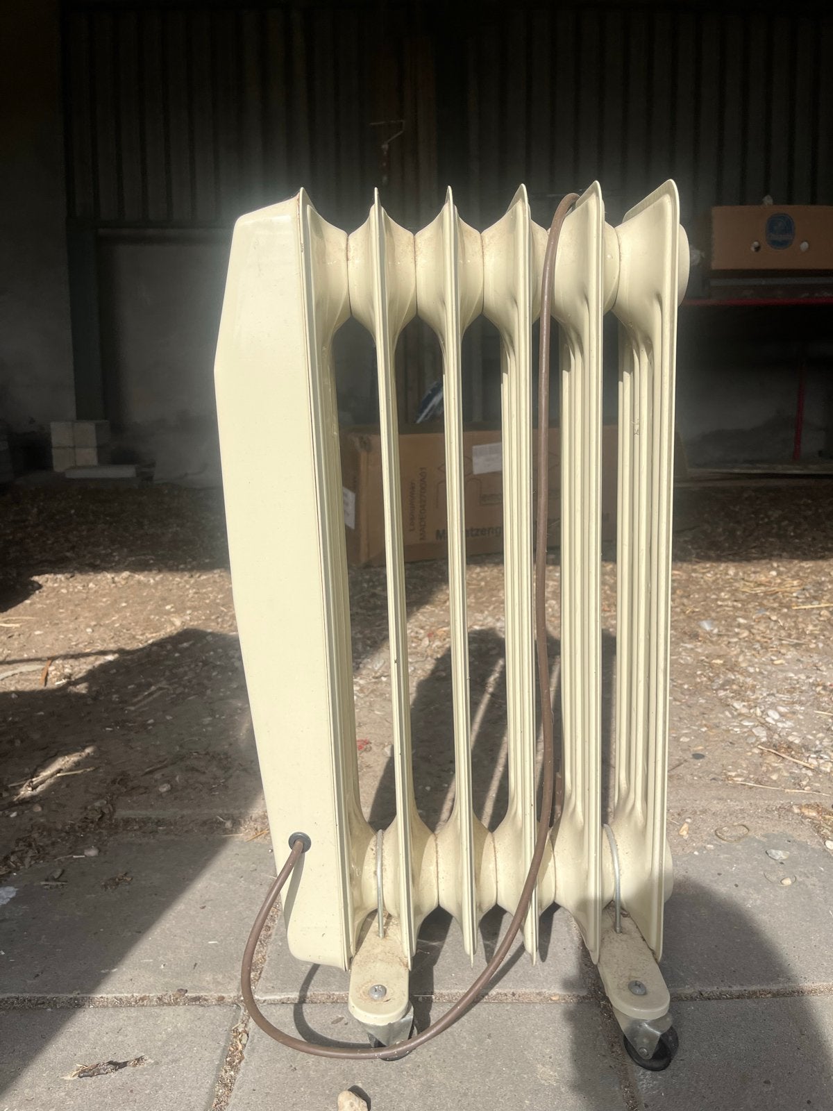 Oliegevulde radiator - werking onbekend, Ophalen, Gebruikt, Radiator