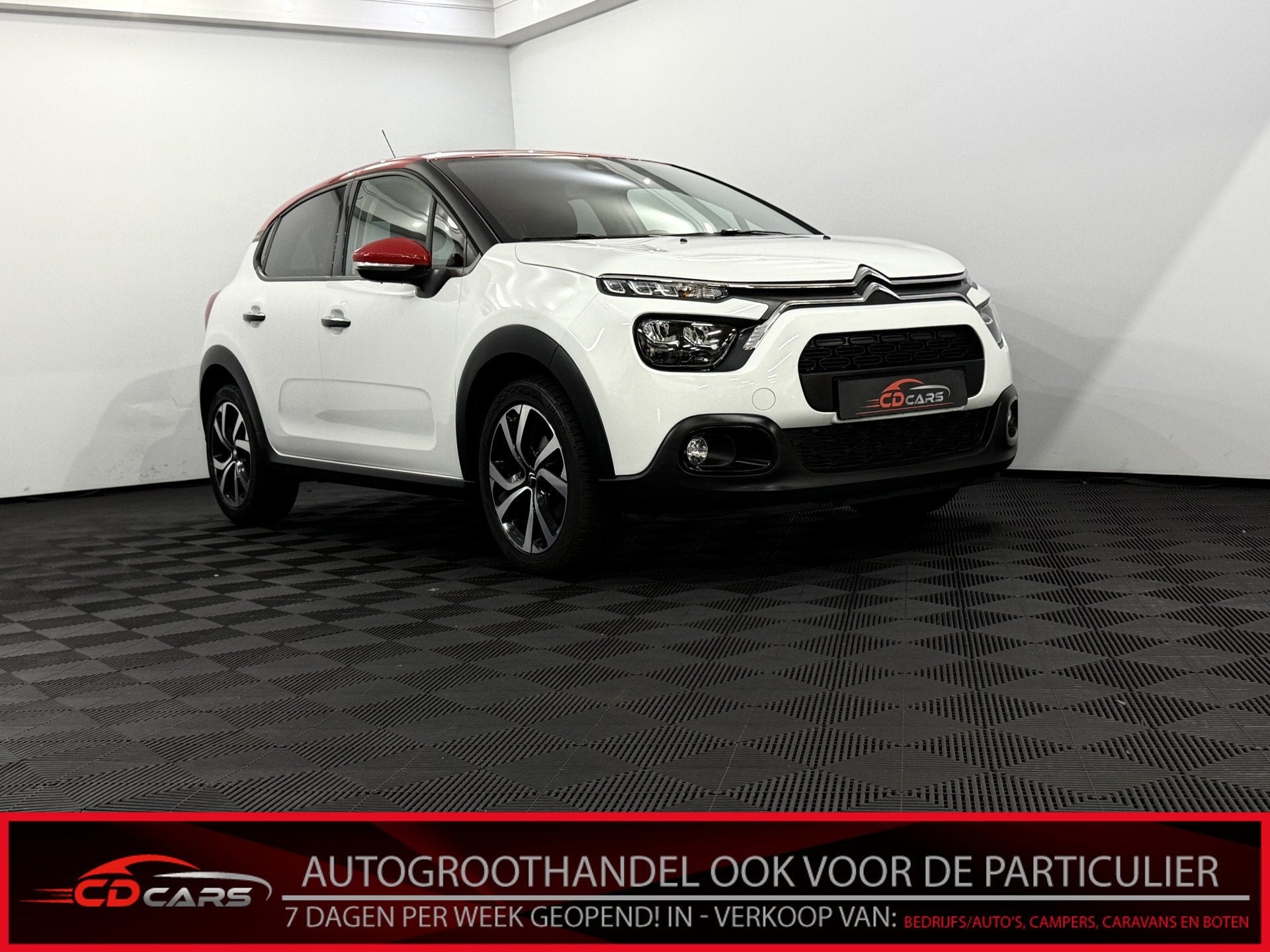 Citroën C3 1.2 PureTech Feel Camera, Navi, Keyless start, C, Voorwielaandrijving, 83 pk, Gebruikt, Euro 6