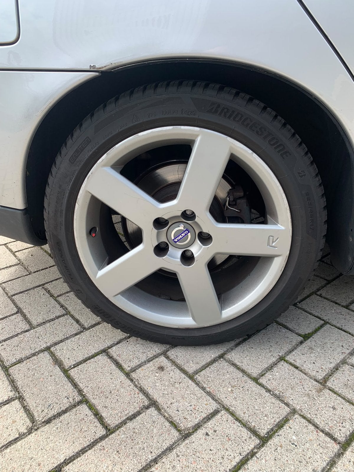 S60/V70 R velgen Bridgestone Turanza 4Season DOT 25, Ophalen, Gebruikt, Banden en Velgen, 17 inch