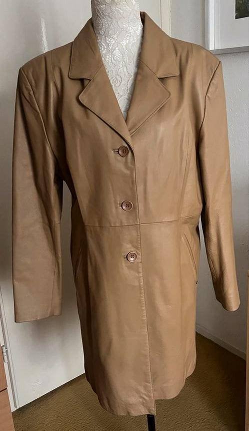 Leren jas van Leatherstyle maat 44 [DM], Kleding | Dames, Jassen | Zomer, Zo goed als nieuw, Maat 42/44 (L), Beige, Ophalen of Verzenden