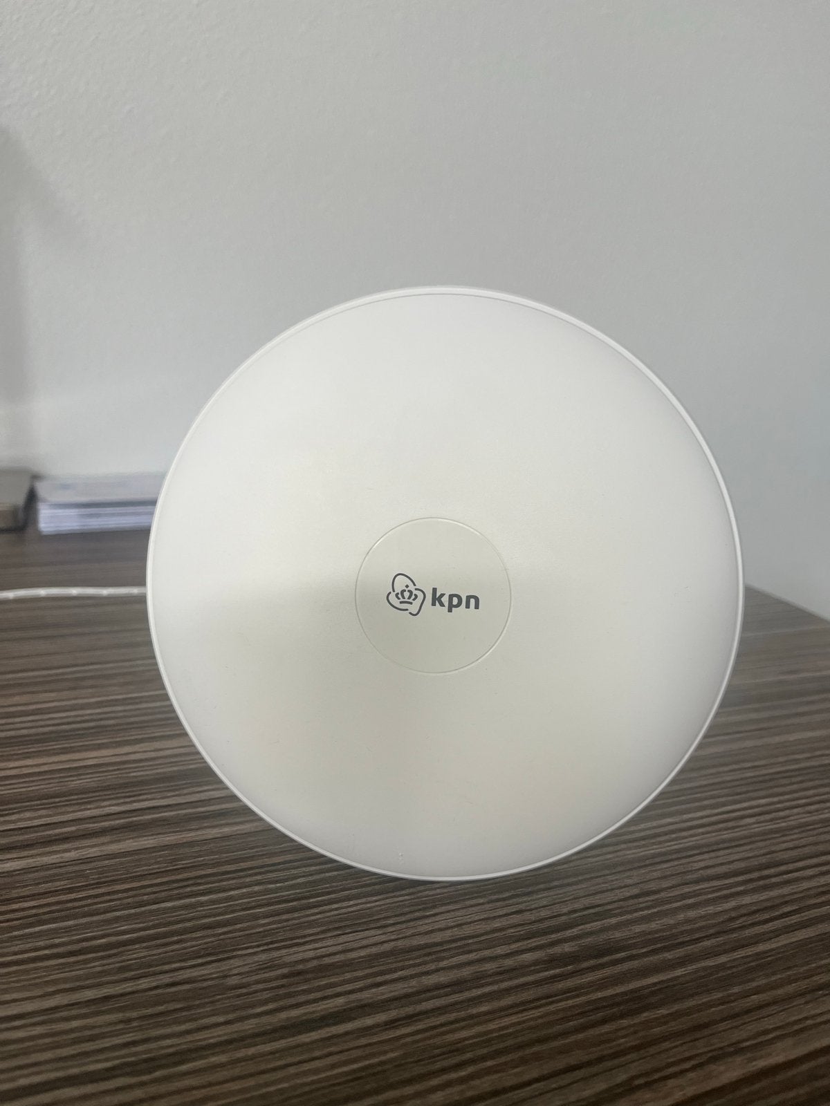 KPN SuperWifi Punt - Wit (Zo goed als nieuw), Ophalen of Verzenden, Zo goed als nieuw, Router