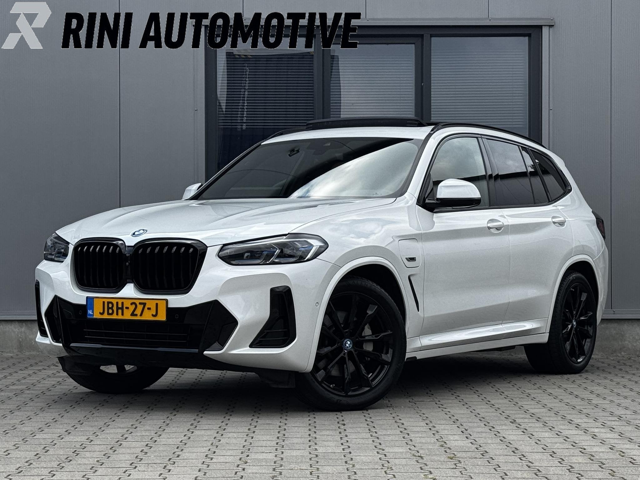 BMW X3 xDrive30e High Executive M sport | 292 pk | Laser | T, Auto's, 1998 cc, Gebruikt, 4 cilinders, Wit