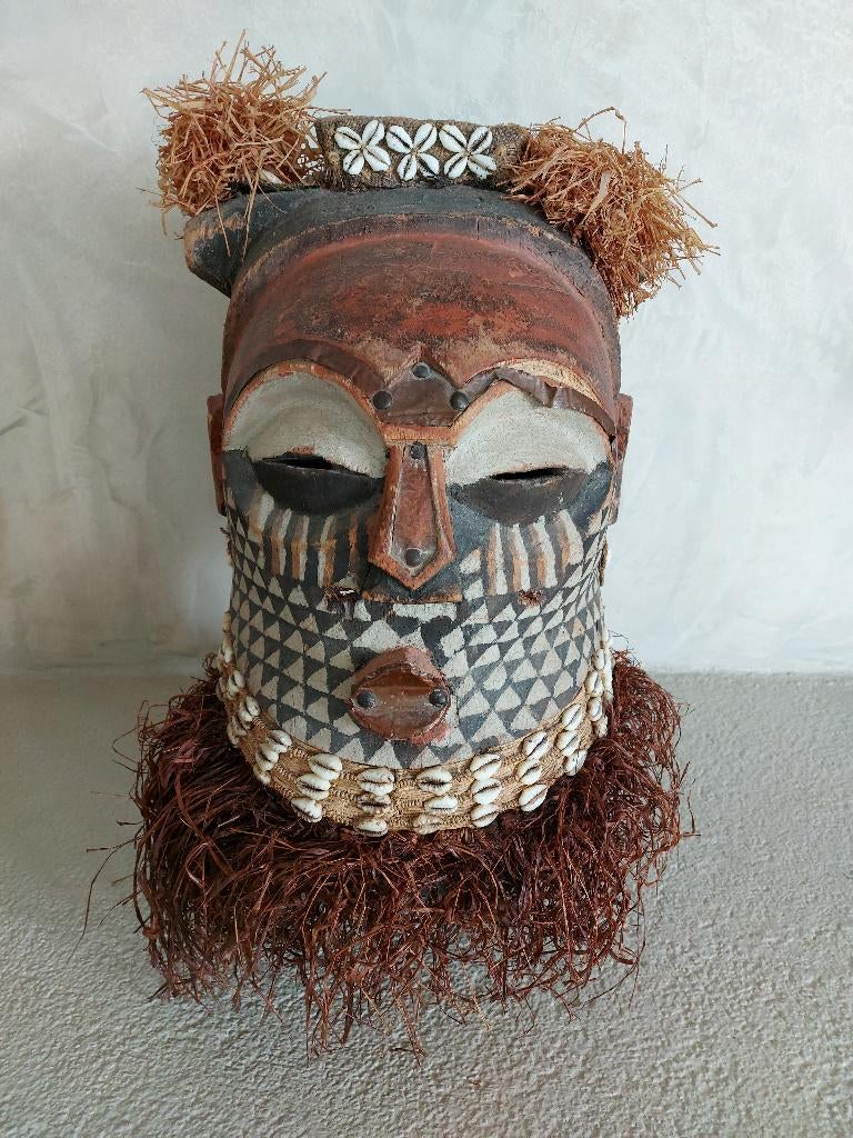Masker Kuba/Congo, Verzenden