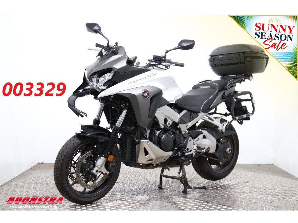 Honda VFR 800X Crossrunner C-ABS Heizgriffe 15.956 km!, Motoren, Honda, Dopplerlaan 4
9207HC  DRACHTEN, NL, Boonstra Schadevoertuigen
