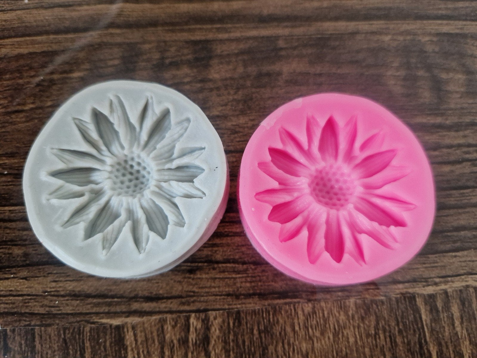Siliconen mallen voor kaarsen en zeep - Bloemendesign, Roze, Zo goed als nieuw, Kunststof, Herbruikbaar