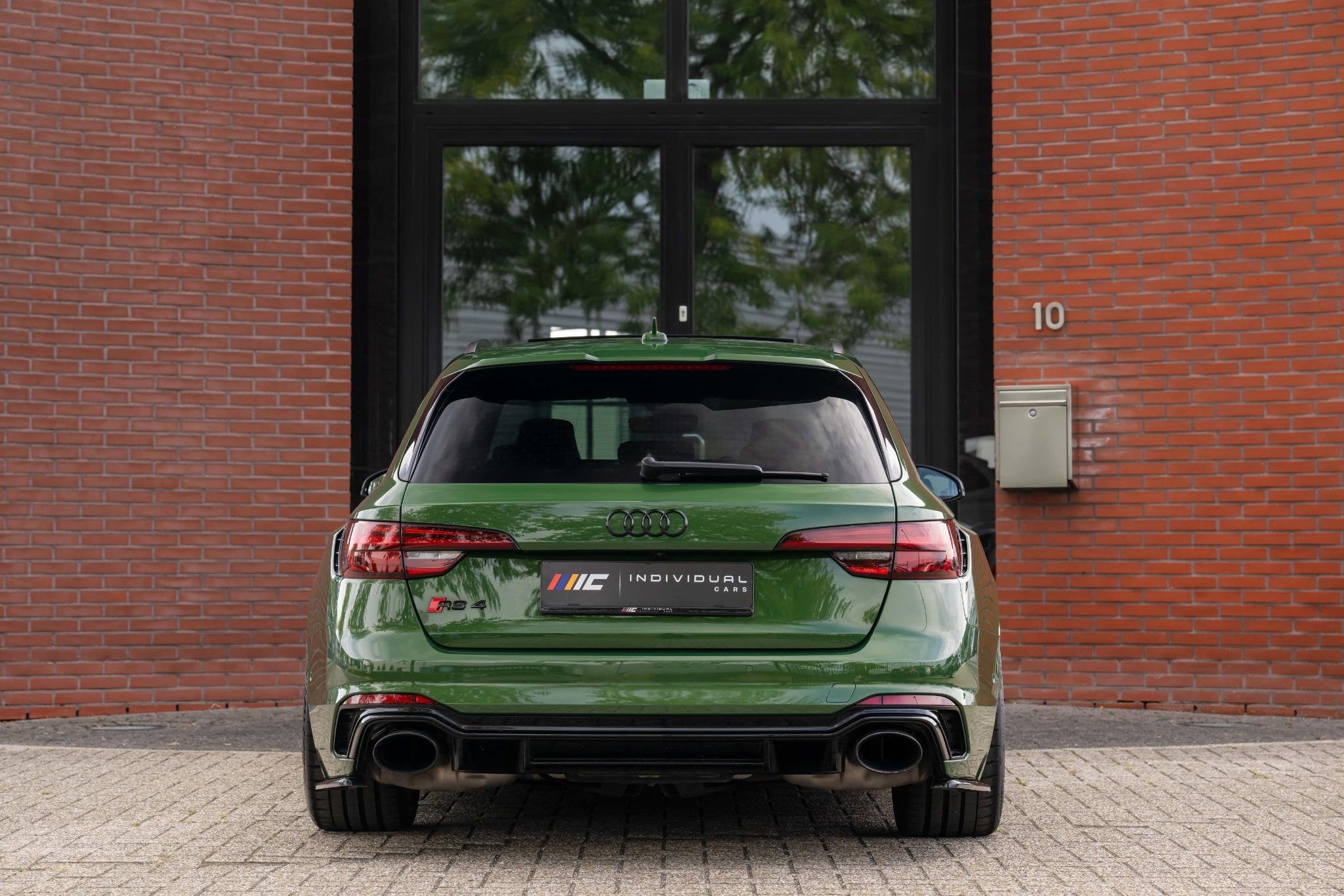 Foto 6 van Audi RS4 Avant 2.9 TFSI quattro 545pk Stage 2 Downpipe Keram