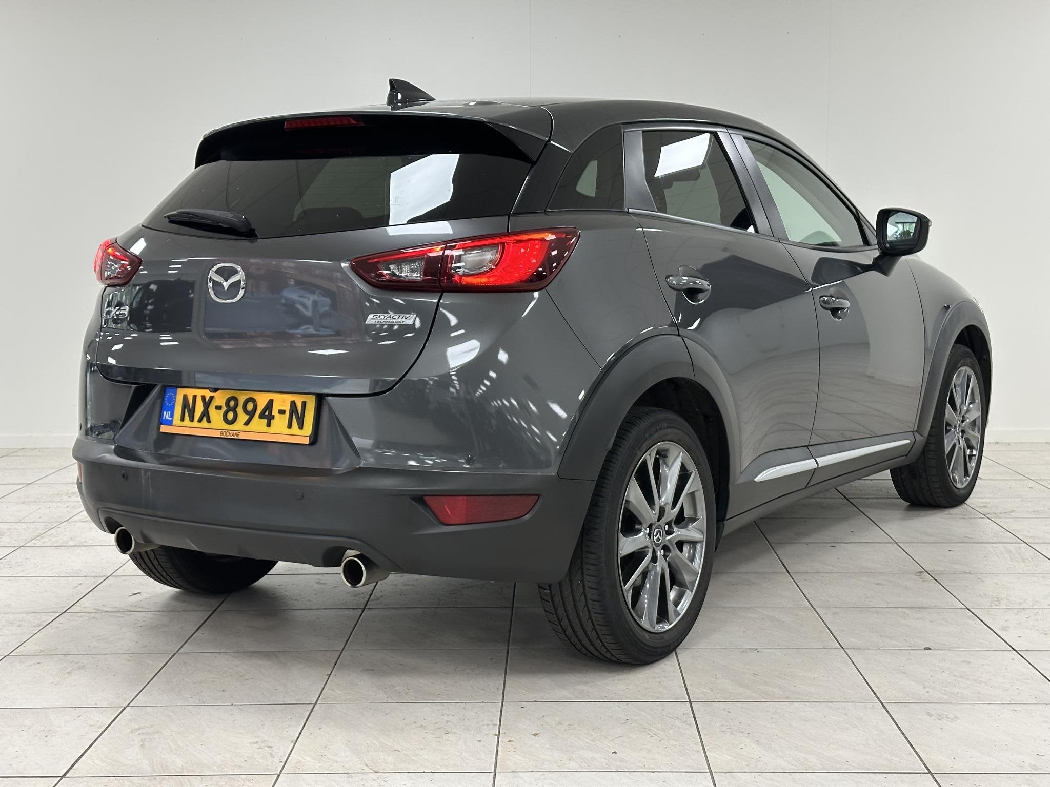Foto 2 van Mazda CX-3 2.0 SkyActiv-G 120 GT-Luxury ACHTERUITRIJCAMERA |