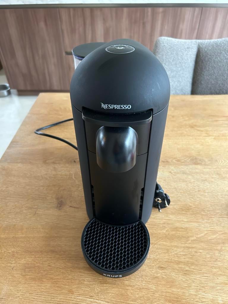 Nespresso Vertuo koffiezetapparaat - Zwart, Ophalen, Gebruikt, Koffiemachine, 1 kopje