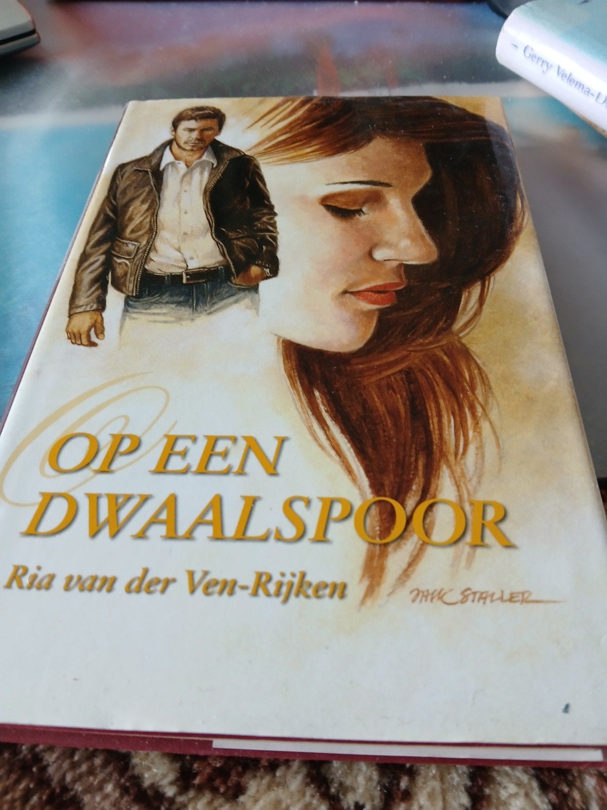 Ria van der Ven-Rijken - Op een dwaalspoor, Ophalen, Gelezen, Ria van der Ven-Rijken