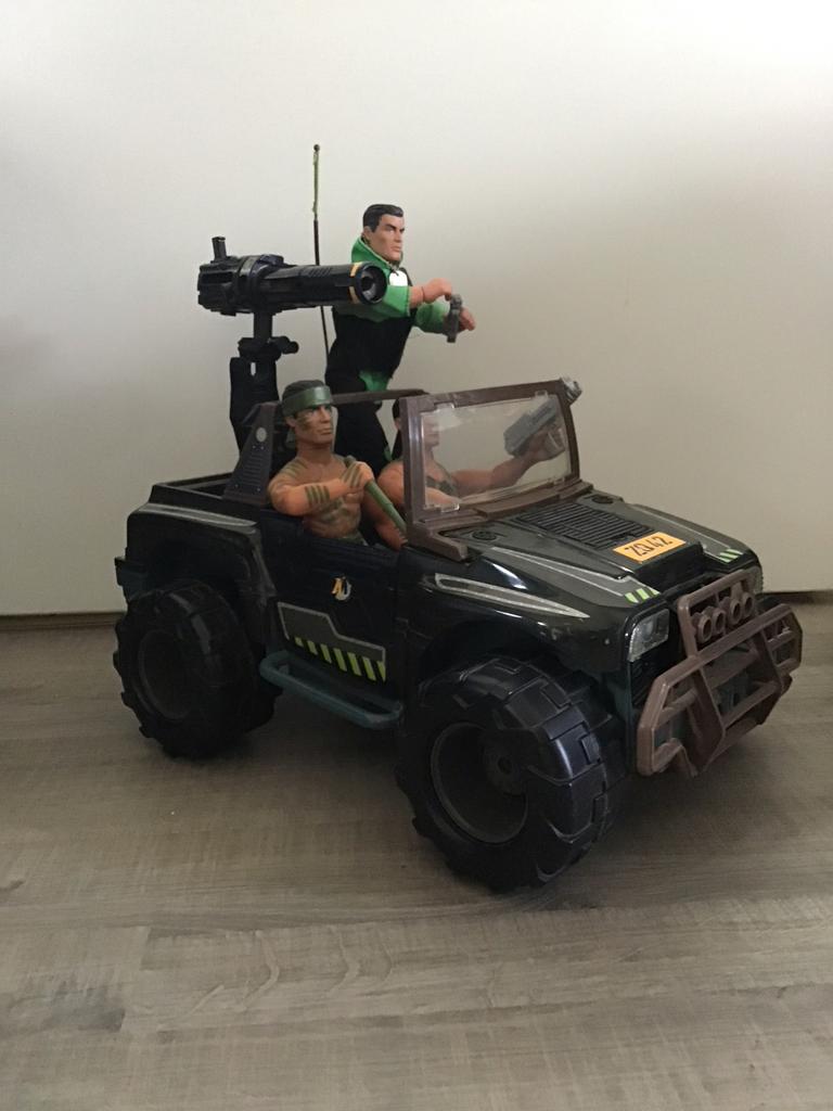 Jeep auto Action Man met 3 poppen - Avontuurlijke set, Kinderen en Baby's, Speelgoed | Actiefiguren, Ophalen, Gebruikt