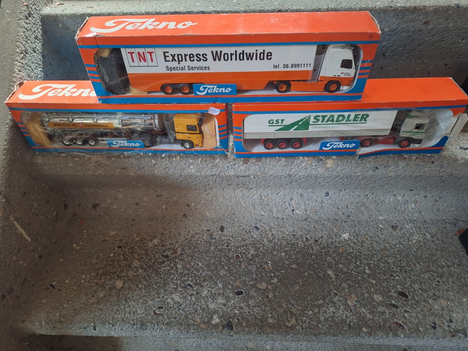 Tekno Miniatuur Vrachtwagen, TNT Stadler (3 stuks), Overige merken, 1:50 of kleiner, Nieuw, Ophalen of Verzenden
