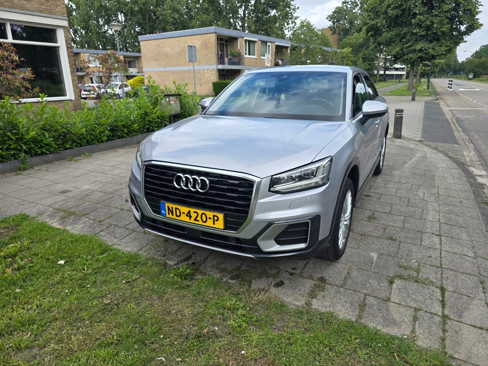 Audi Q2 1.4 Tfsi CoD 150pk S Tronic 2017 Grijs, Auto's, Audi, Stof, Q2, 4 cilinders, 150 pk
