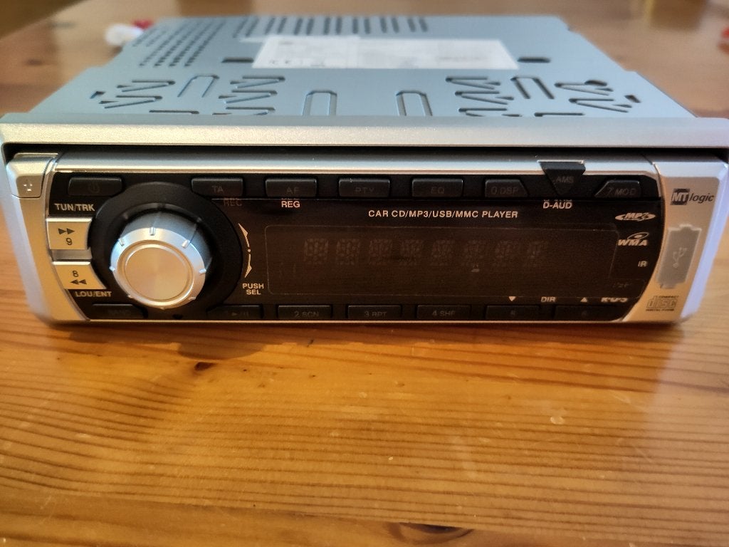 Autoradio MT Logic CSR-3038U, Ophalen of Verzenden, Zo goed als nieuw