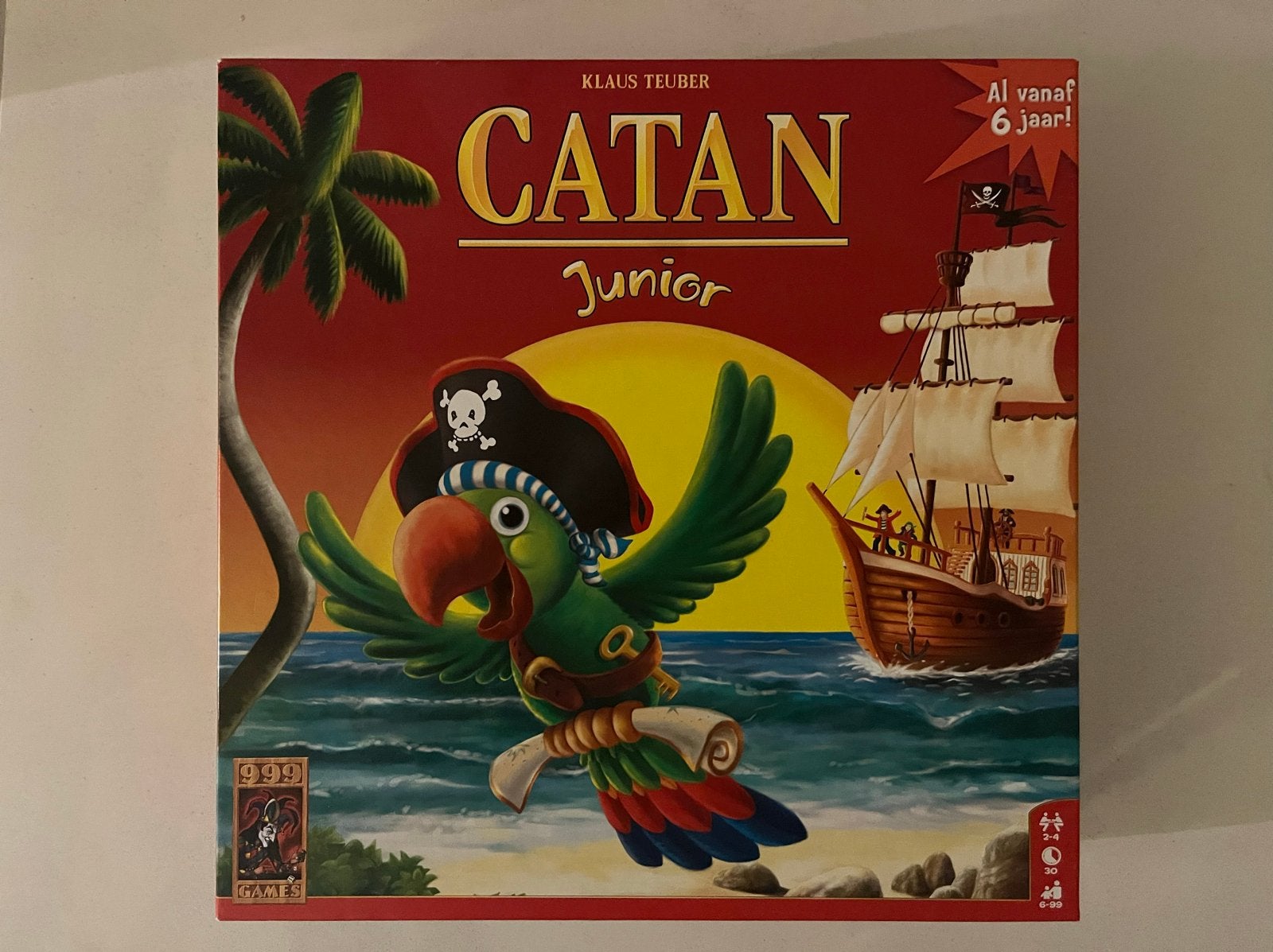 Catan Junior - Het populaire bordspel voor jonge piraten, Drie of vier spelers, Ophalen of Verzenden, Zo goed als nieuw
