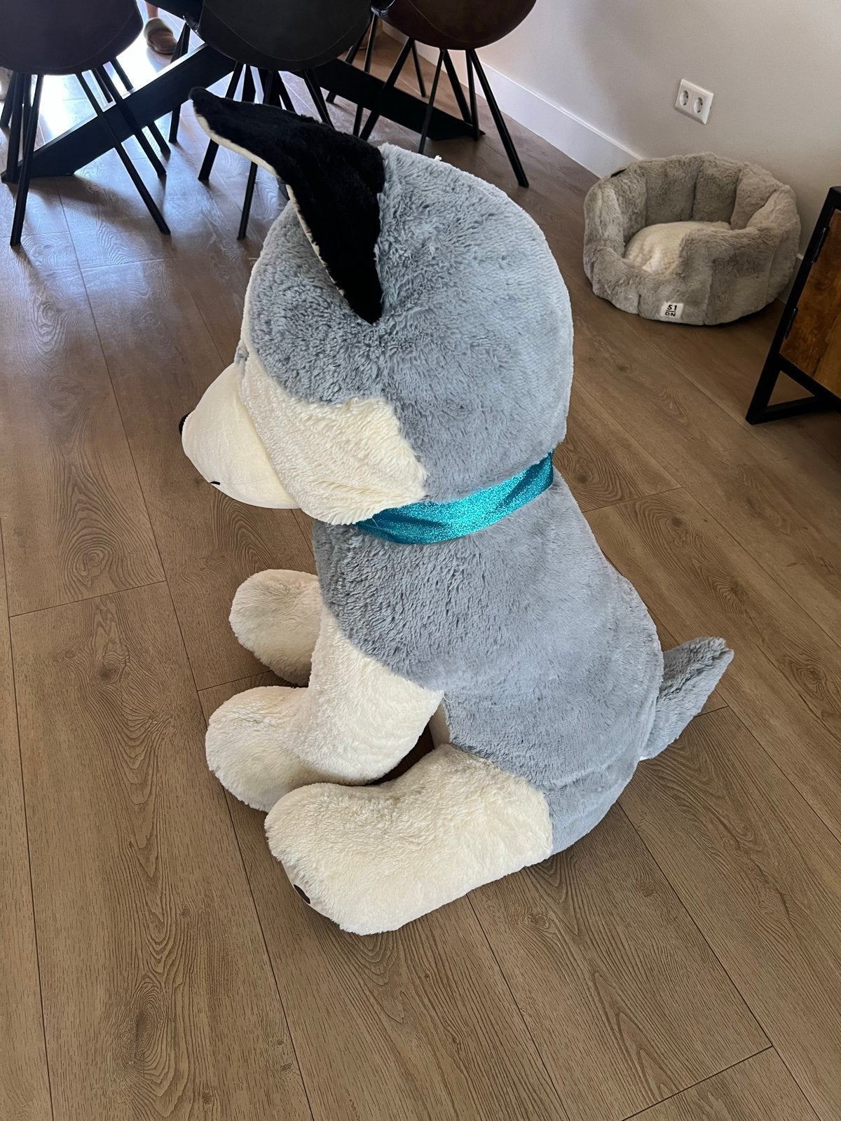 Grote knuffelhond - Husky, Overige merken, Overige karakters, Grijs, Zo goed als nieuw