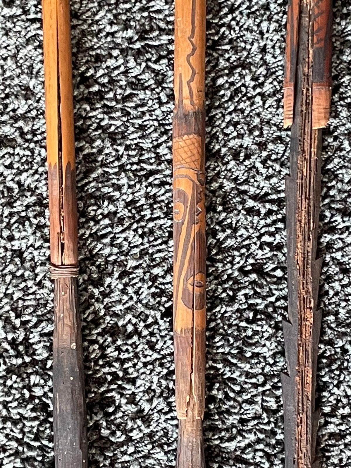 Set van 3 handgemaakte houten speren - Afrikaanse kunst, Antiek en Kunst, Afrika, Handgemaakt, Ophalen, Hout