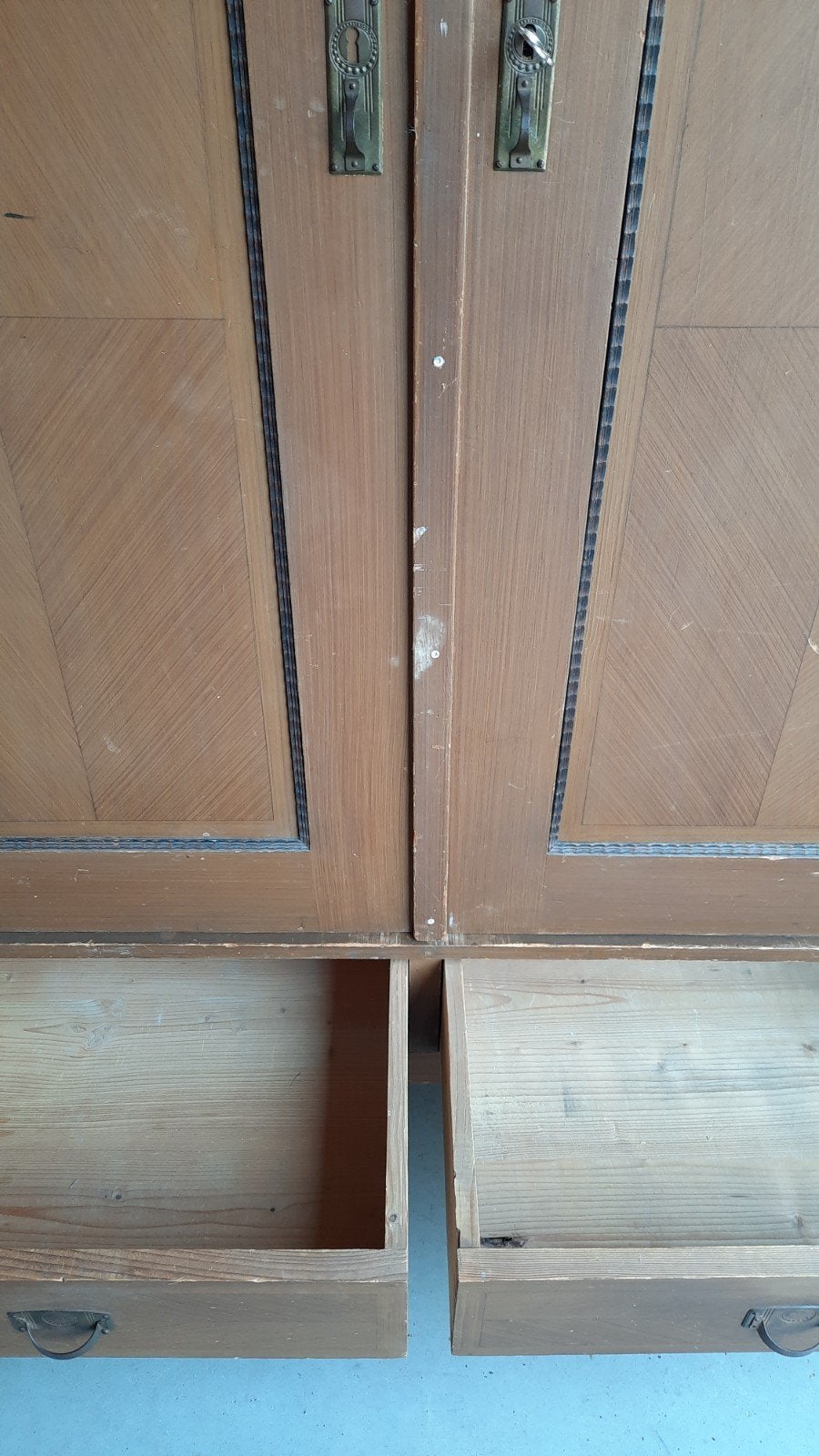 vintage demontabele linnenkast, kledingkast, kast, kastje, Gebruikt, Vintage, Ophalen of Verzenden, 150 tot 200 cm