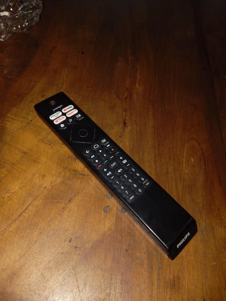 Philips TV (scherm kapot) - voor onderdelen of reparatie, Ophalen, Niet werkend, Philips