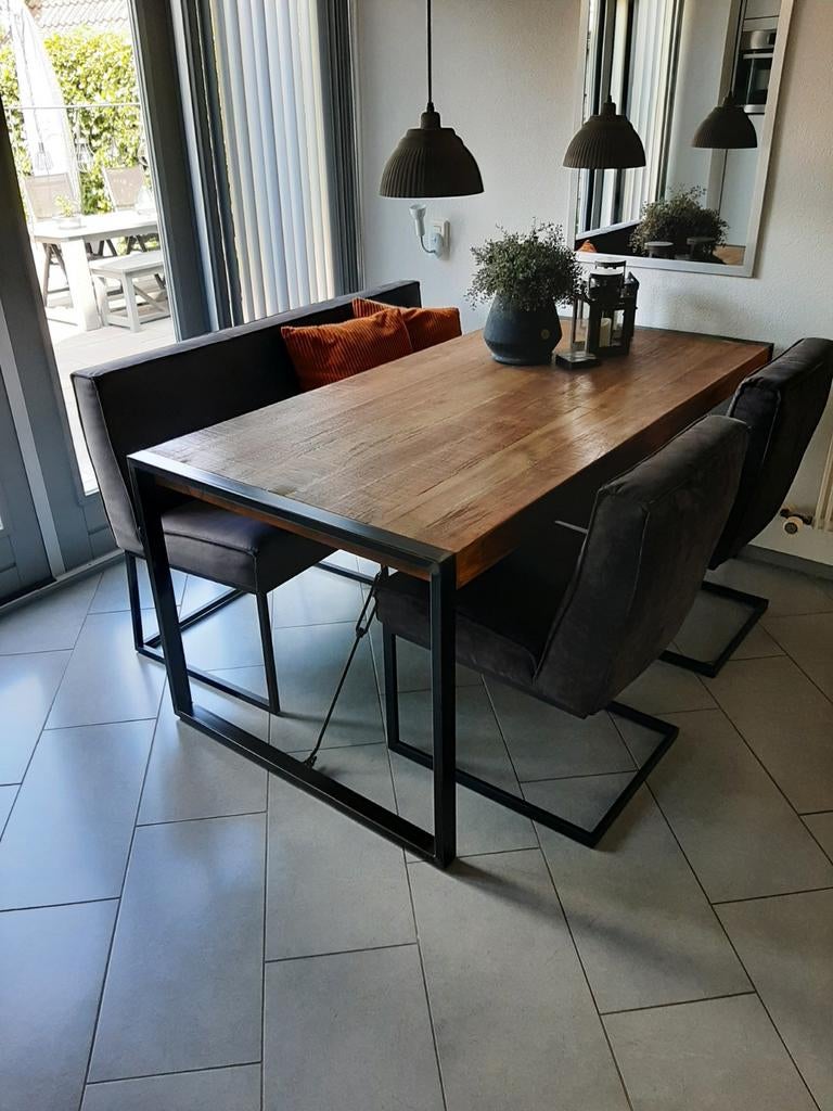 Eetbank en bijpassende stoelen, Ophalen, Zo goed als nieuw, Grijs, Metaal
