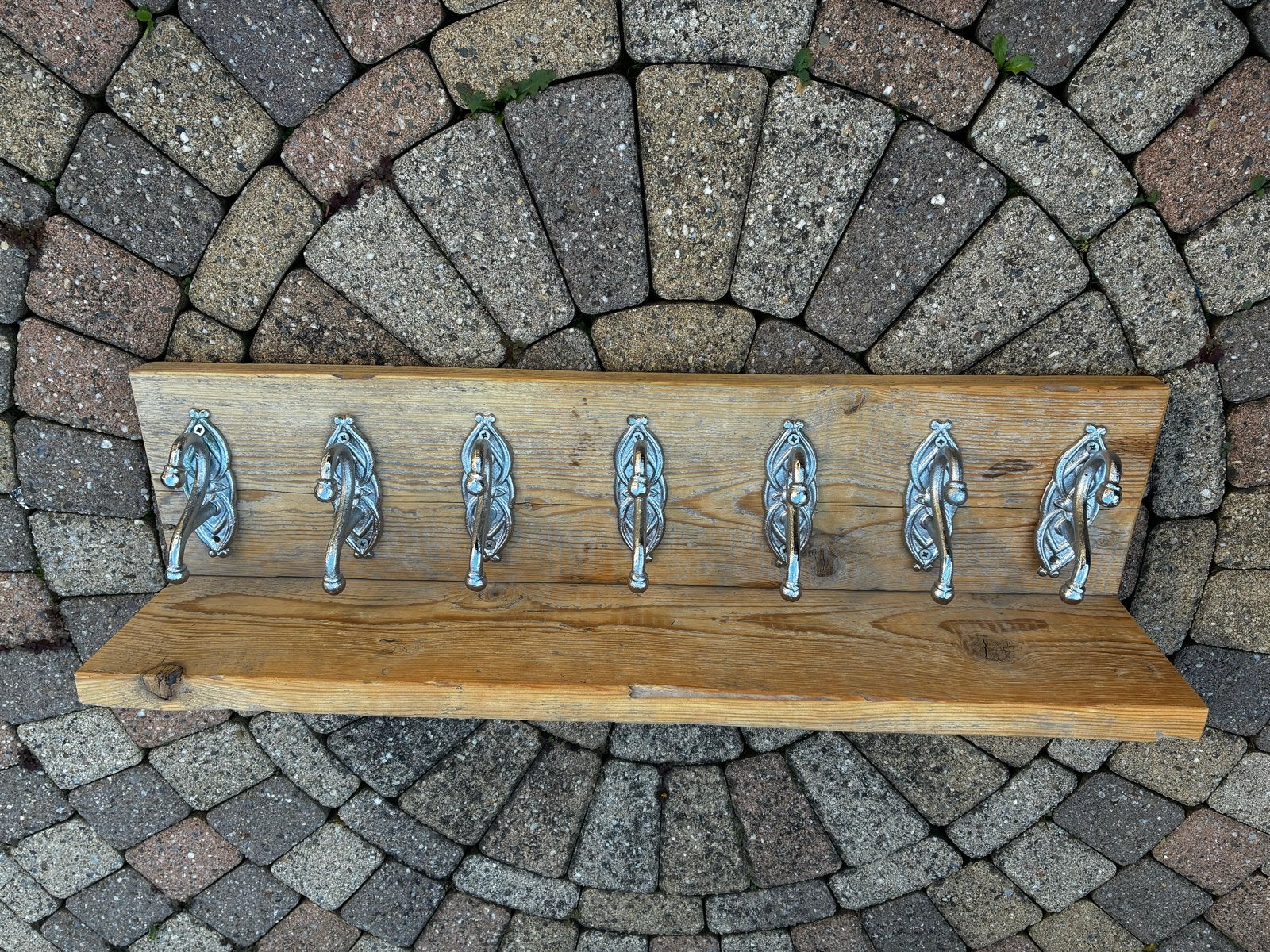 Houten wandkapstok met 8 metalen haken, Wandkapstok, Gebruikt, Ophalen of Verzenden, Minder dan 100 cm