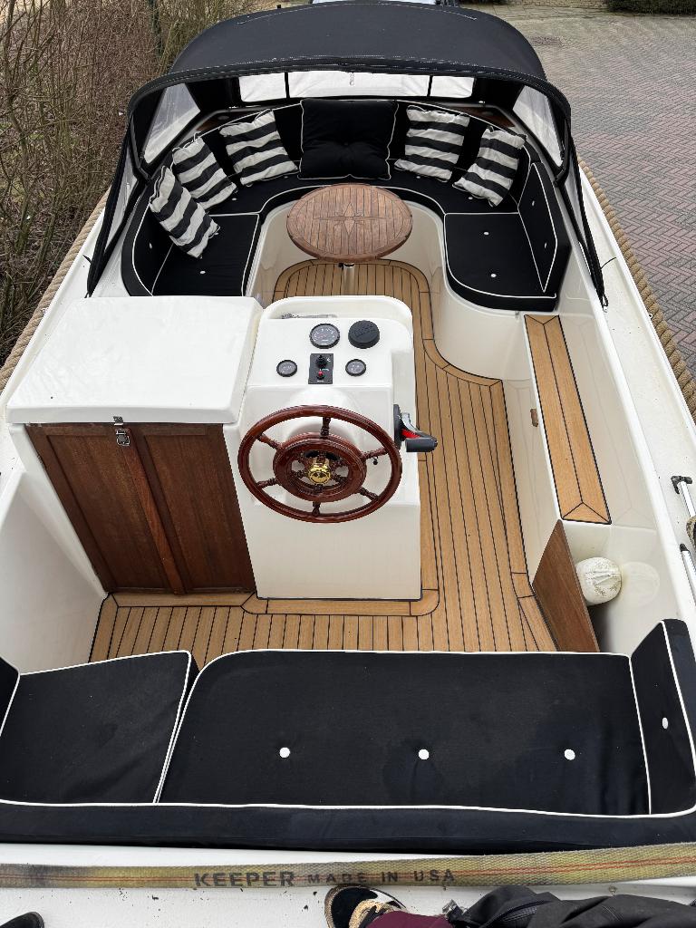Oud Huijzer 620 complete sloep vaarklaar, Ophalen, Binnenboordmotor, Rondzit, 6 m